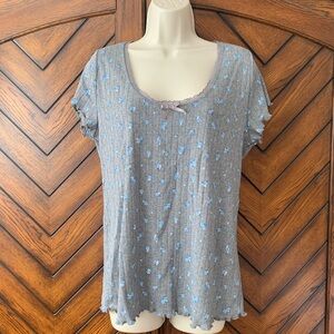 Torrid gray and blue floral print top size 12 large